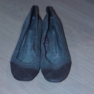 New Directions Charcoal and Dark Brown Flats